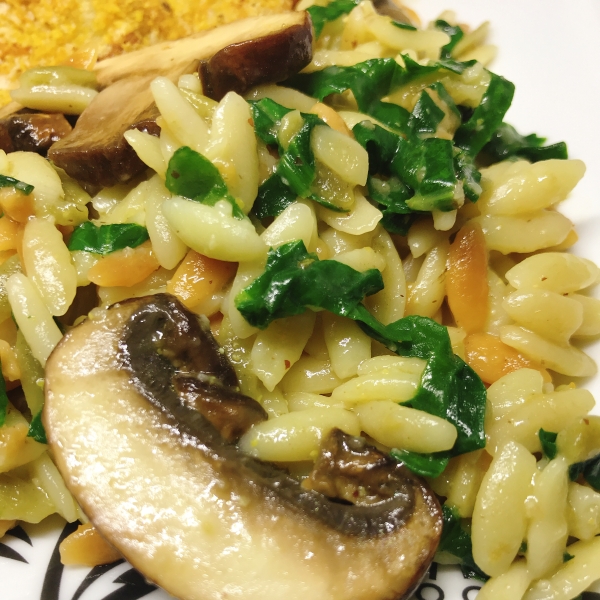 Instant Pot® Spinach and Mushroom Orzo