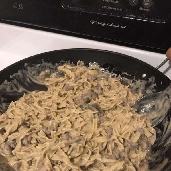 Michelle's Ultimate Beef Stroganoff Casserole
