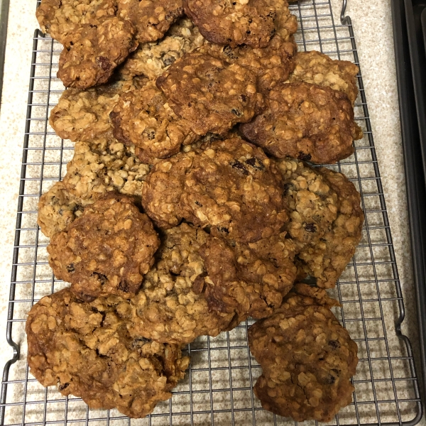 Oatmeal Raisin Toffee Cookies