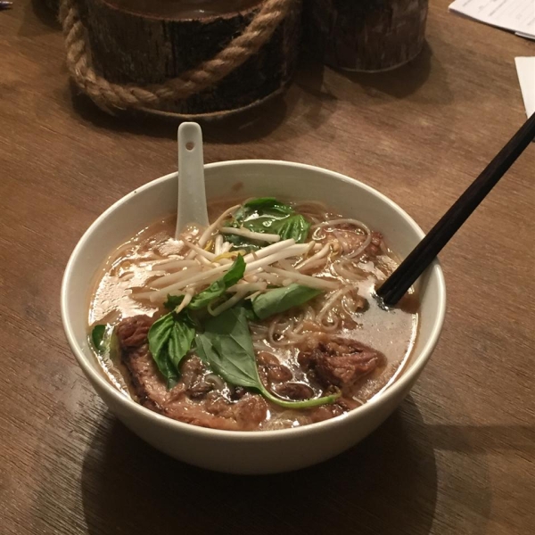 Spicy Vietnamese Beef Noodle Soup