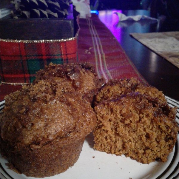 Pumpkin Muffins with Cinnamon Streusel Topping