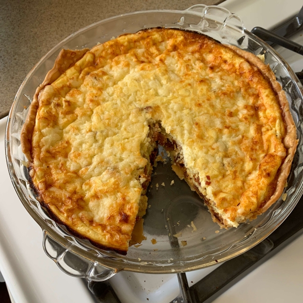 Bacon, Cheese, and Caramelized Onion Quiche