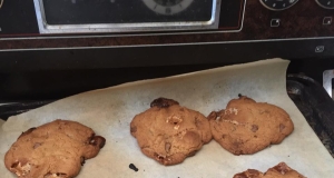 Gooey Marshmallow Chocolate Chip Cinnamon Cookies