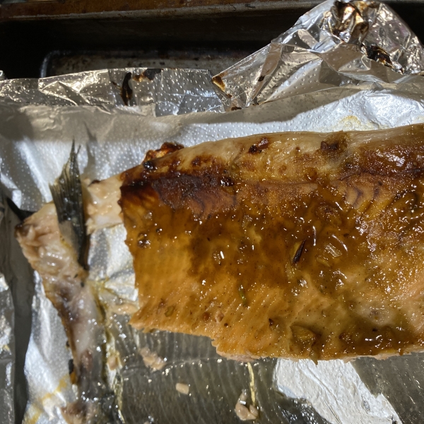 Balsamic-Glazed Salmon Fillets