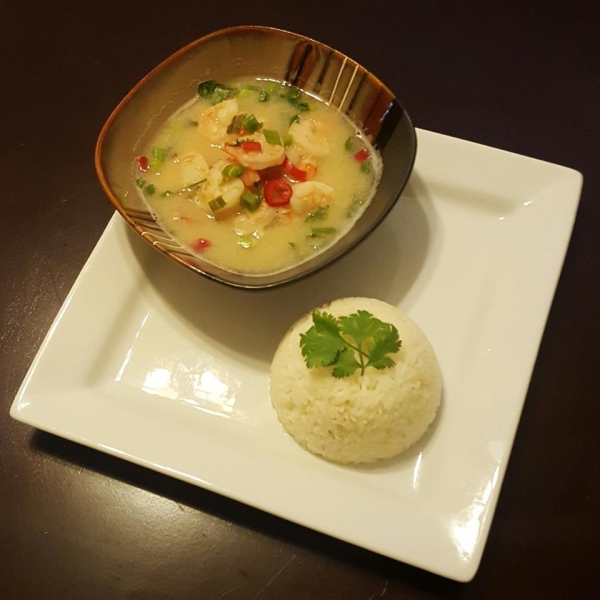 Hot-and-Sour Prawn Soup with Lemon Grass