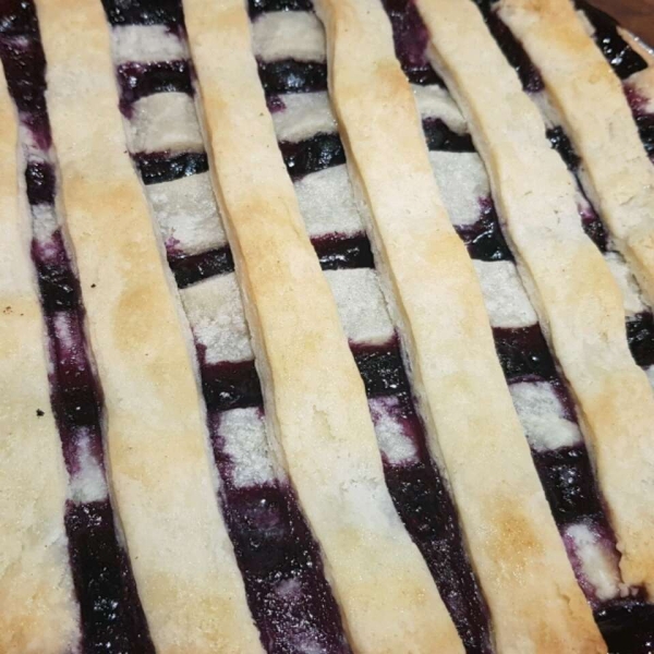 Mom's Blueberry Pie