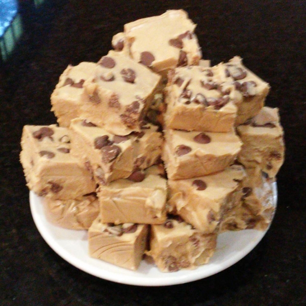 2-Ingredient Peanut Butter Fudge