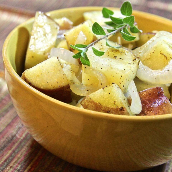 Microwaved Potatoes Lyonnaise