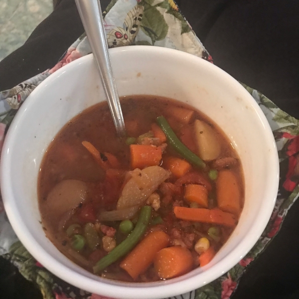 Slow Cooker Vegetable Beef Soup