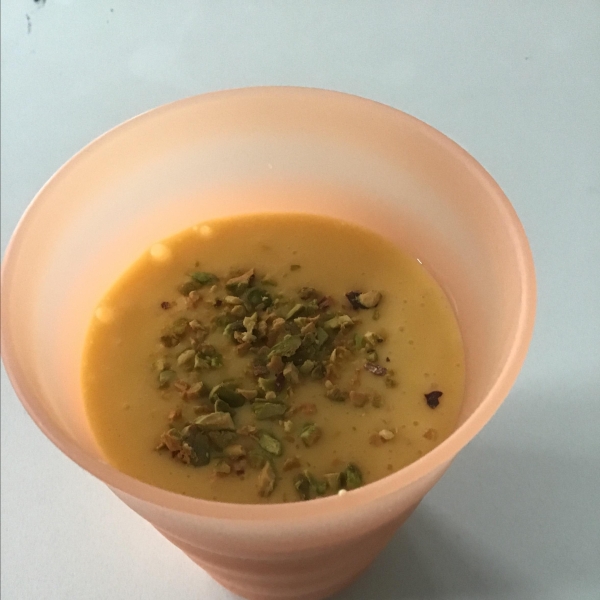 Restaurant Style Mango Lassi