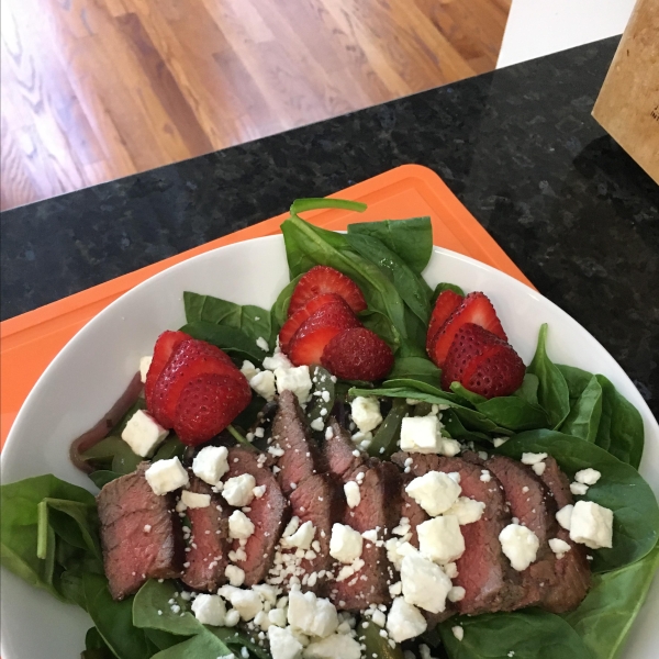 Flat Iron Steak and Spinach Salad