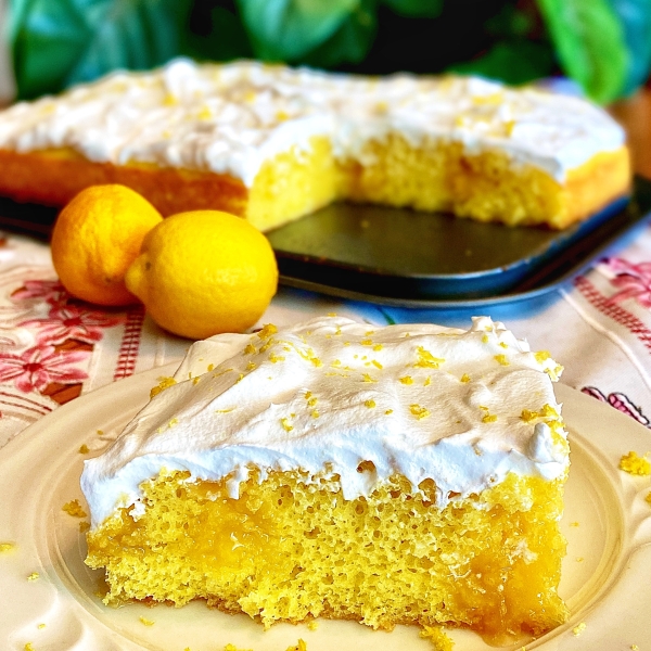 Lemon Curd Poke Cake