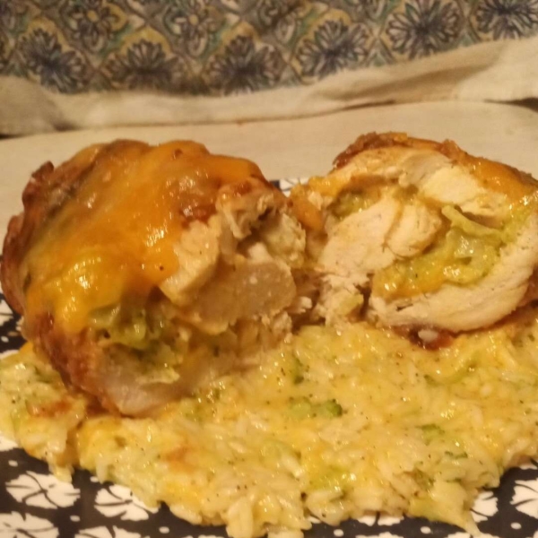 Broccoli Cheese-Stuffed Chicken
