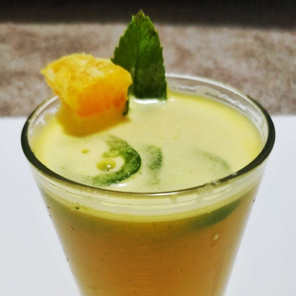 Spicy Orange-Mint Mocktail