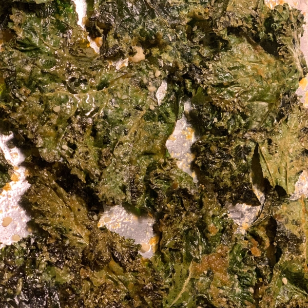 Cheesy Kale Chips