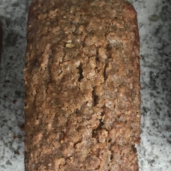 Apple Cinnamon Oatmeal Bread