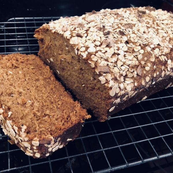 Apple Cinnamon Oatmeal Bread