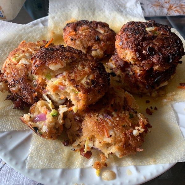 Minnesota Walleye Cakes