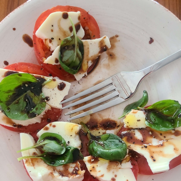 Caprese Salad with Balsamic Reduction