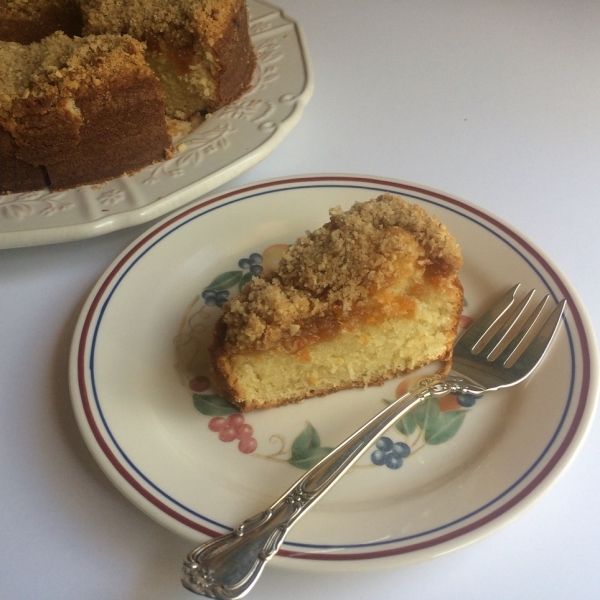 Crumb Coffee Cake with Peach Preserves