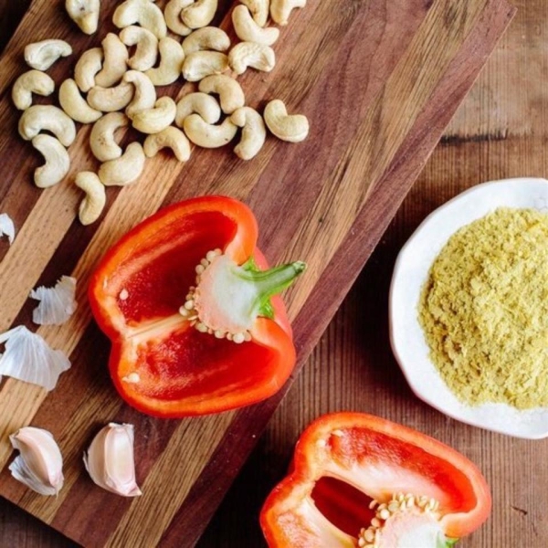 Cashew and Red Bell Pepper Dressing for Kale