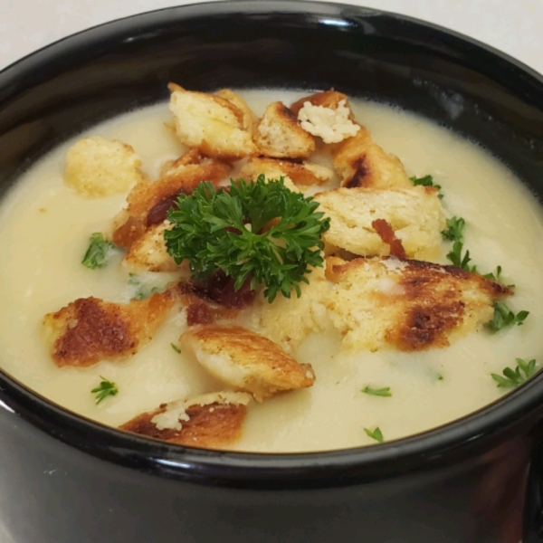 Cream of Cauliflower Soup With Bacon Gremolata