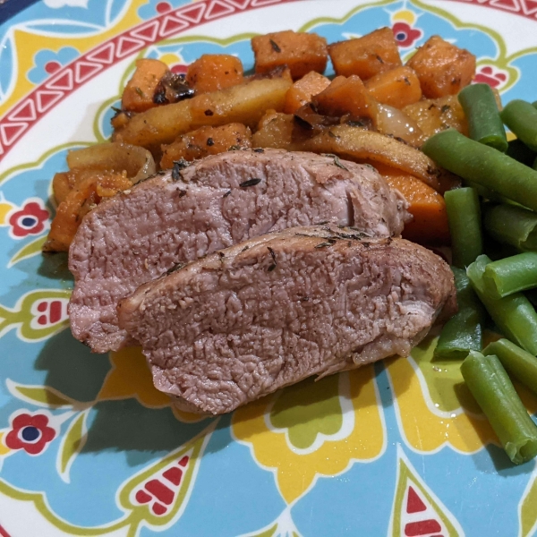 Pork Tenderloin with Apples and Onions