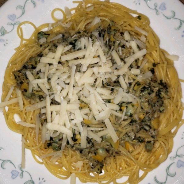 Spaghetti with White Clam Sauce