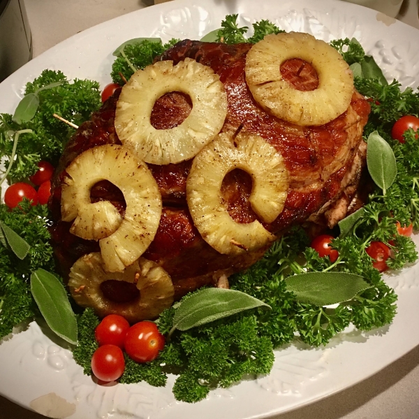 Glazed Ham with Mango Sauce