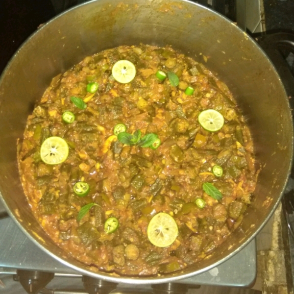 Kadai Bhindi (Indian style Okra with Bell Peppers)