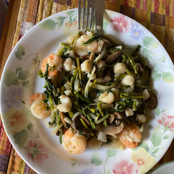 Shrimp and Scallop Stir-Fry