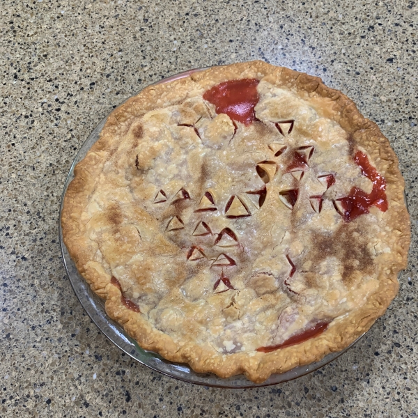 Summer Strawberry Rhubarb Pie