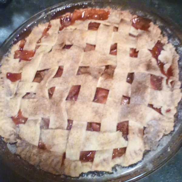 Summer Strawberry Rhubarb Pie