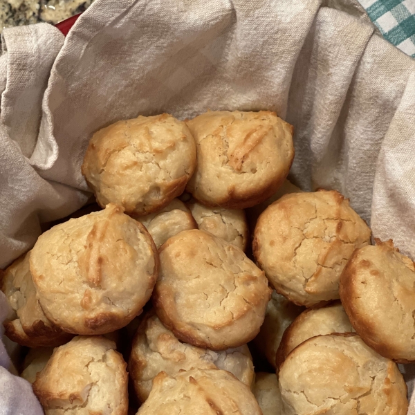 Easy Mayonnaise Biscuits