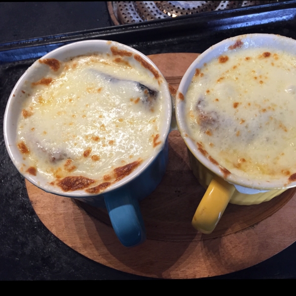 French Onion Soup With Browned Garlic