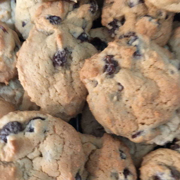 Jumbo Raisin Cookies