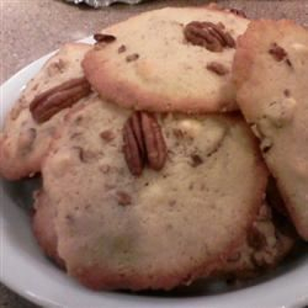 White Chocolate Chunk Pecan Cookies