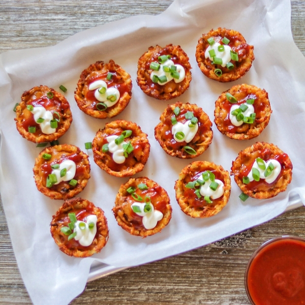 Loaded Pulled Pork Tater Tot Bites