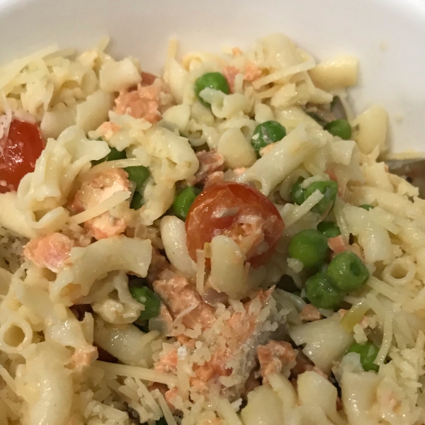 Easy Smoked Salmon Pasta