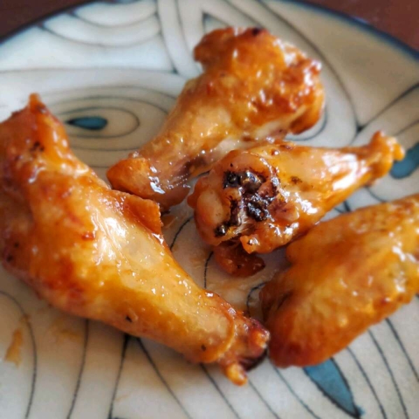 Honey-Sriracha Air Fryer Wings