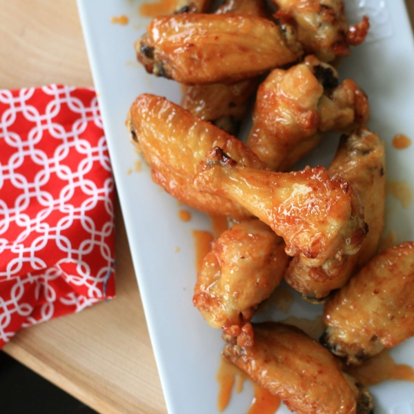 Honey-Sriracha Air Fryer Wings