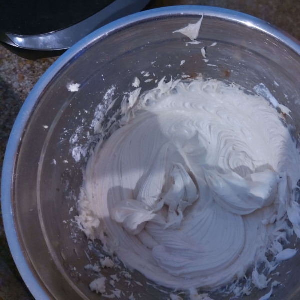 Quick and Almost-Professional Buttercream Icing