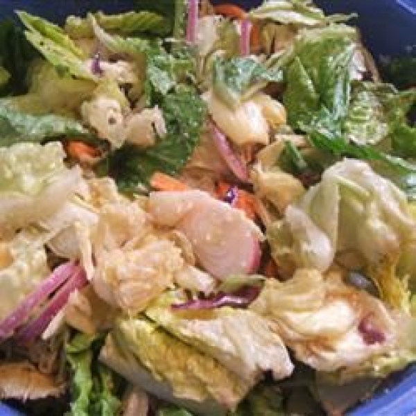 Restaurant-Style House Salad