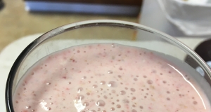 Quick Strawberry Oatmeal Breakfast Smoothie