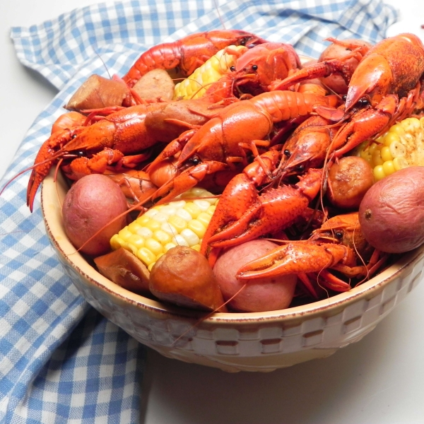 Instant Pot Live Crawfish Boil for Four