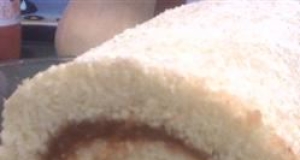 Brazo Gitano de Guayaba (Jelly Roll with Guava)