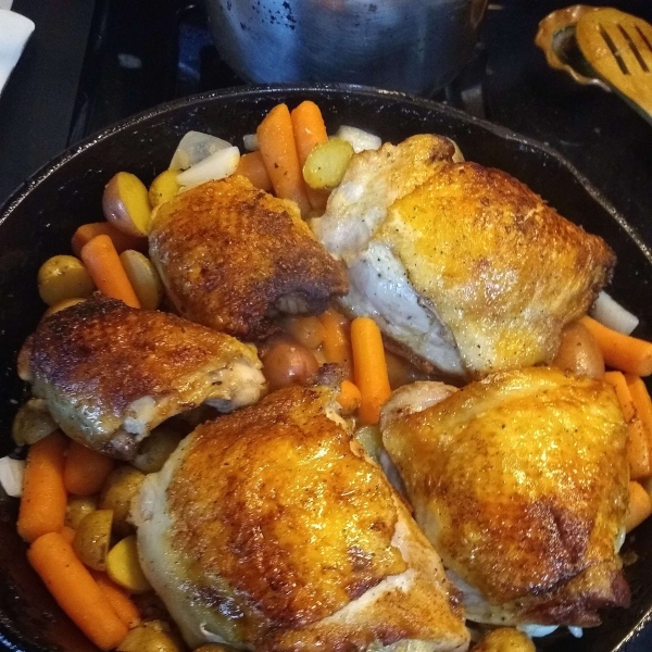 Easy One-Skillet Chicken Thighs with Carrots