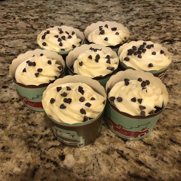 Chocolate Chip Cheesecake Cupcakes