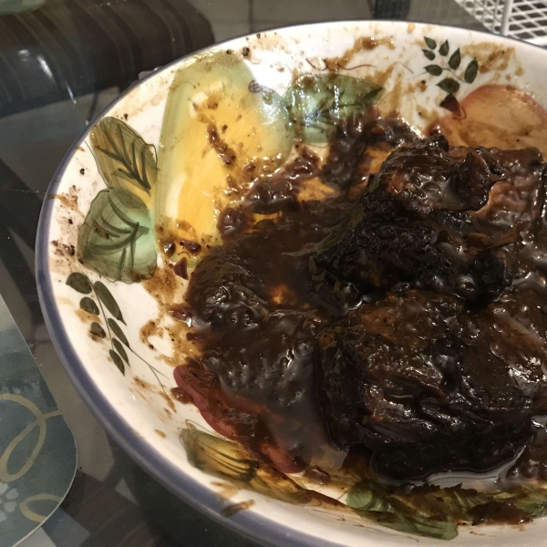 Spicy Pressure Cooker Short Ribs