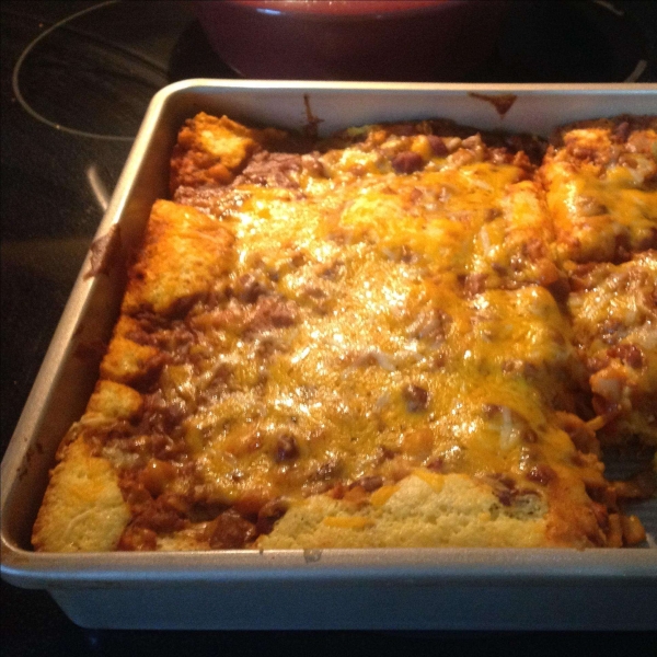 Easy Chili Cornbread Bake